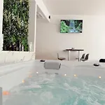 Apartment Rajraj *