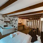 Rajraj 公寓