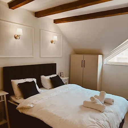 Rajraj Apartamento *
